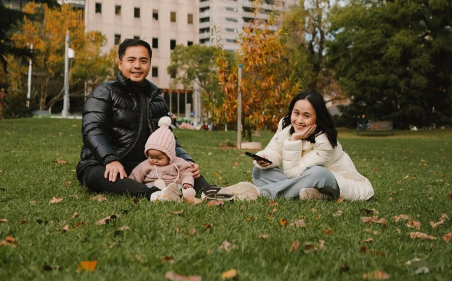 Liburan Gritte Agatha bersama suami dan anak. (Instagram)